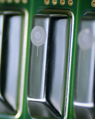 Reliable Measurements for Stable PUE Optimisation in Data Centres